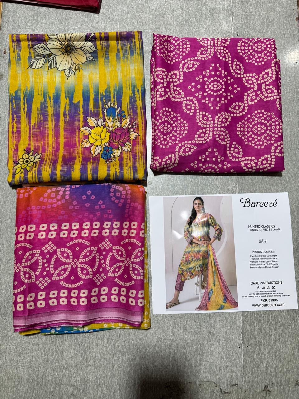 Bareeza Chunri Print Lawn 3pc